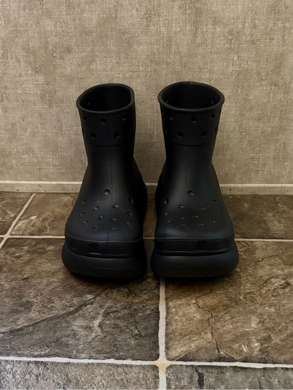 Crocs Classic Crush Rain Boots – Black 🖤